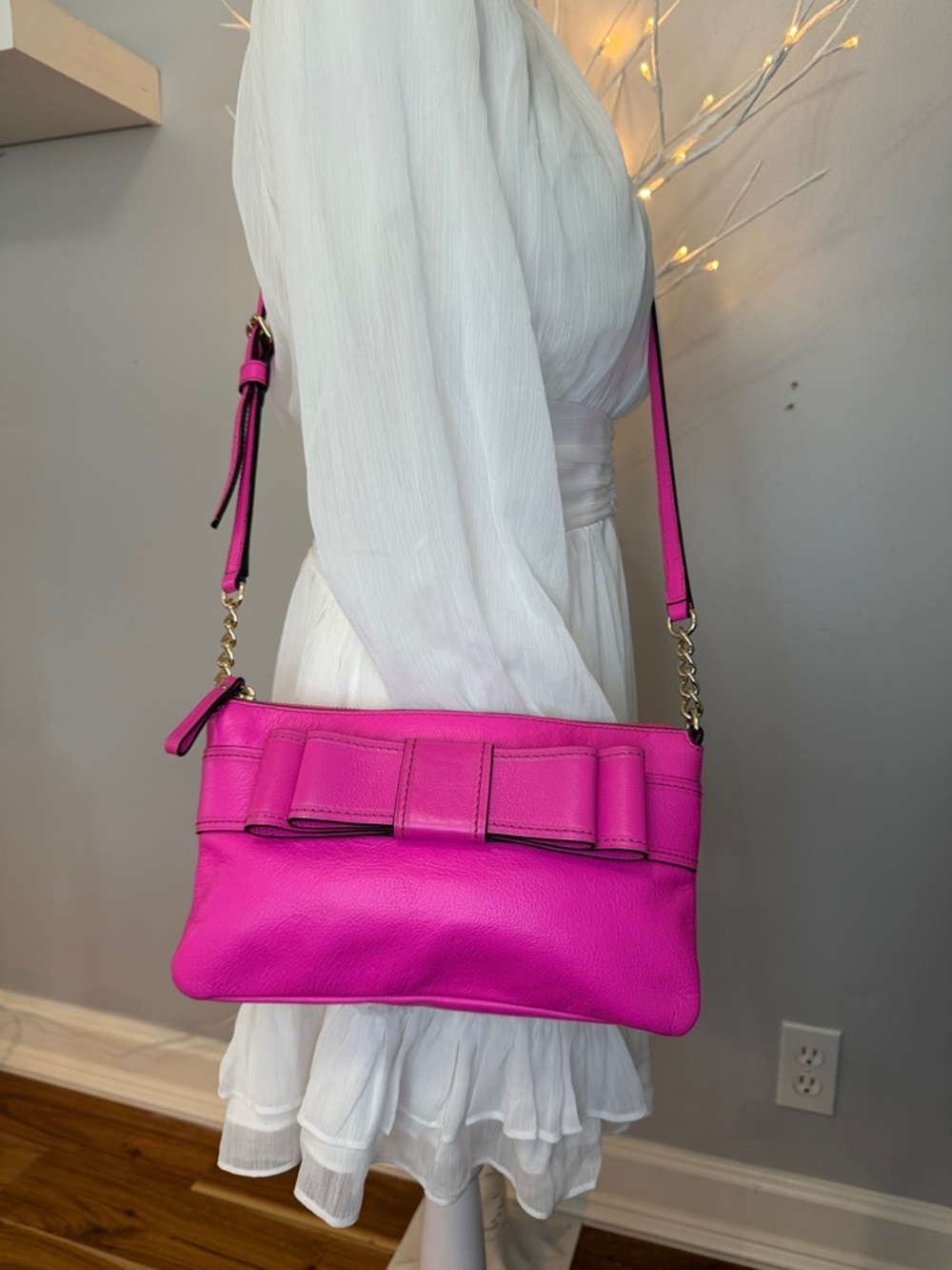 Kate Spade NWOT hot pink bow Crossbody bag pebbled leather.10 by 6”appx.